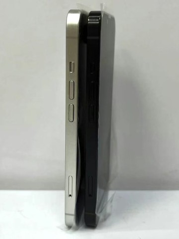 iPhone SE (2025)